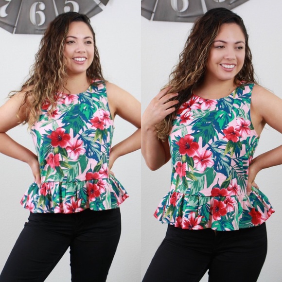 Everly Blush Pink Tropical Ruffle Top - Picture 2 of 3